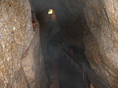 P7301341.JPG (49406 bytes)