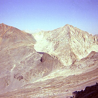 s77-2-04.jpg (48313 bytes)