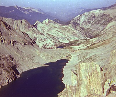 s77-2-09.jpg (45256 bytes)