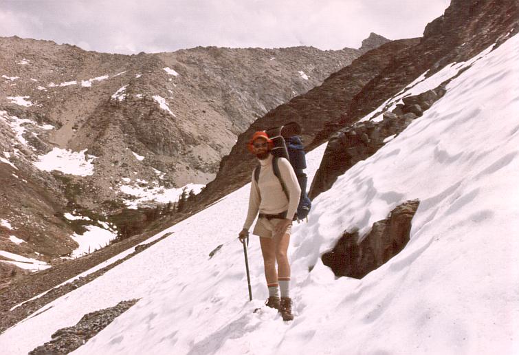 s83-04.jpg (71182 bytes)