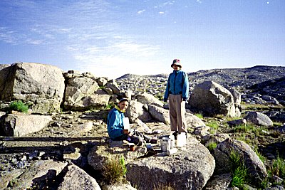 s92-3-13.jpg (46097 bytes)